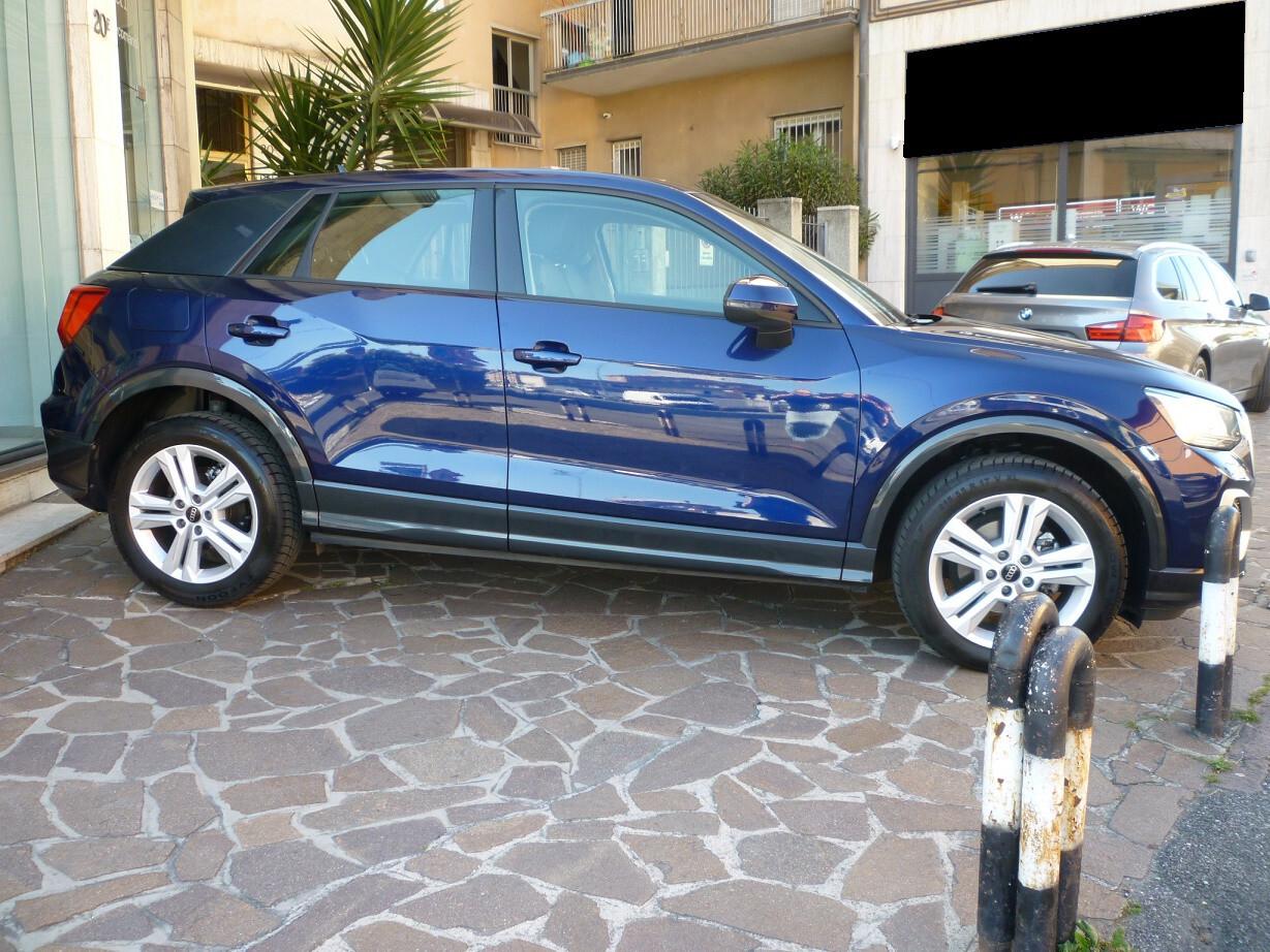 Audi Q2 30 TFSI Admired Ok neopatentati