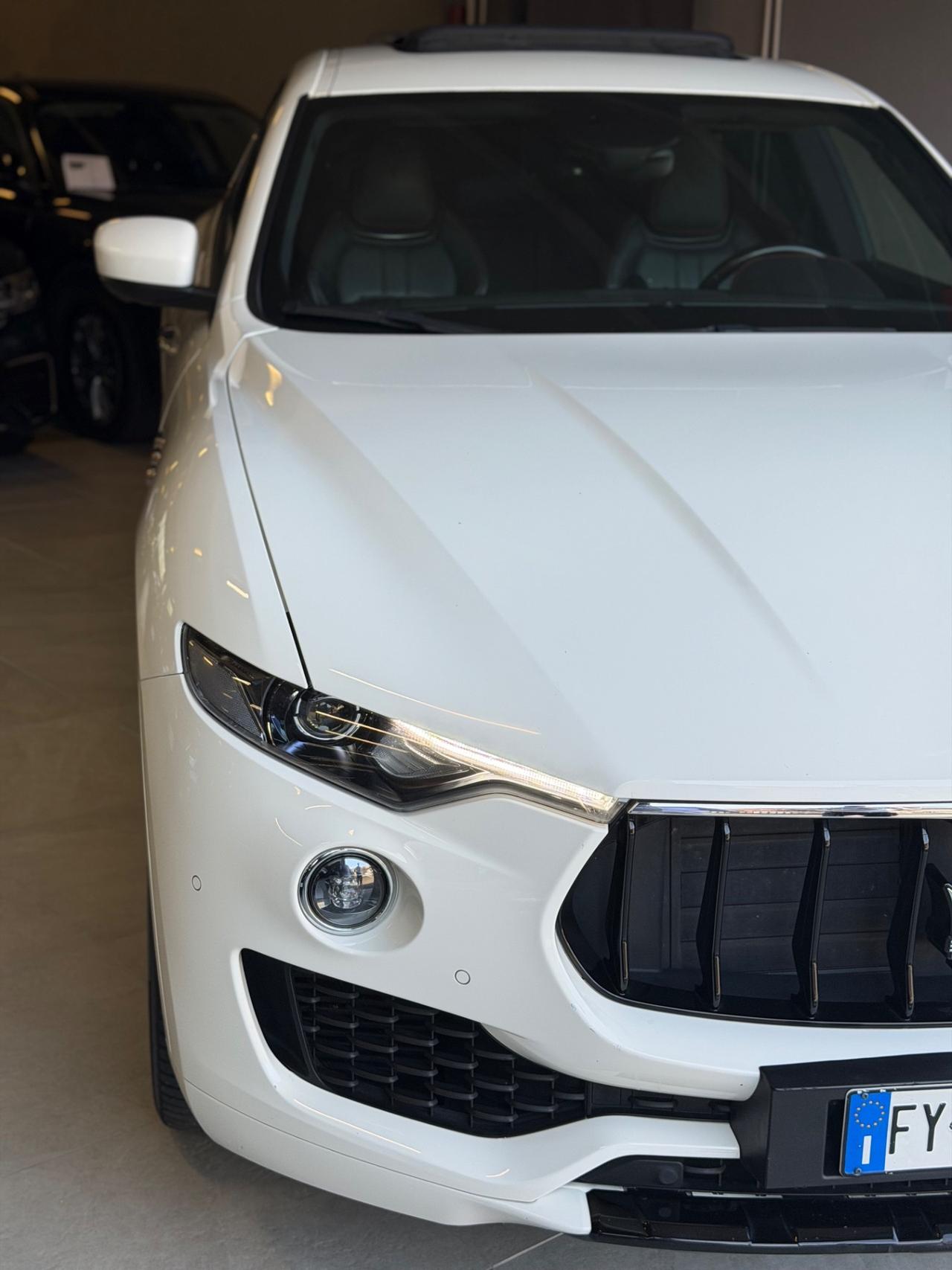 Maserati LEVANTE V6 AWD GRANDSPORT TETTO PELLE