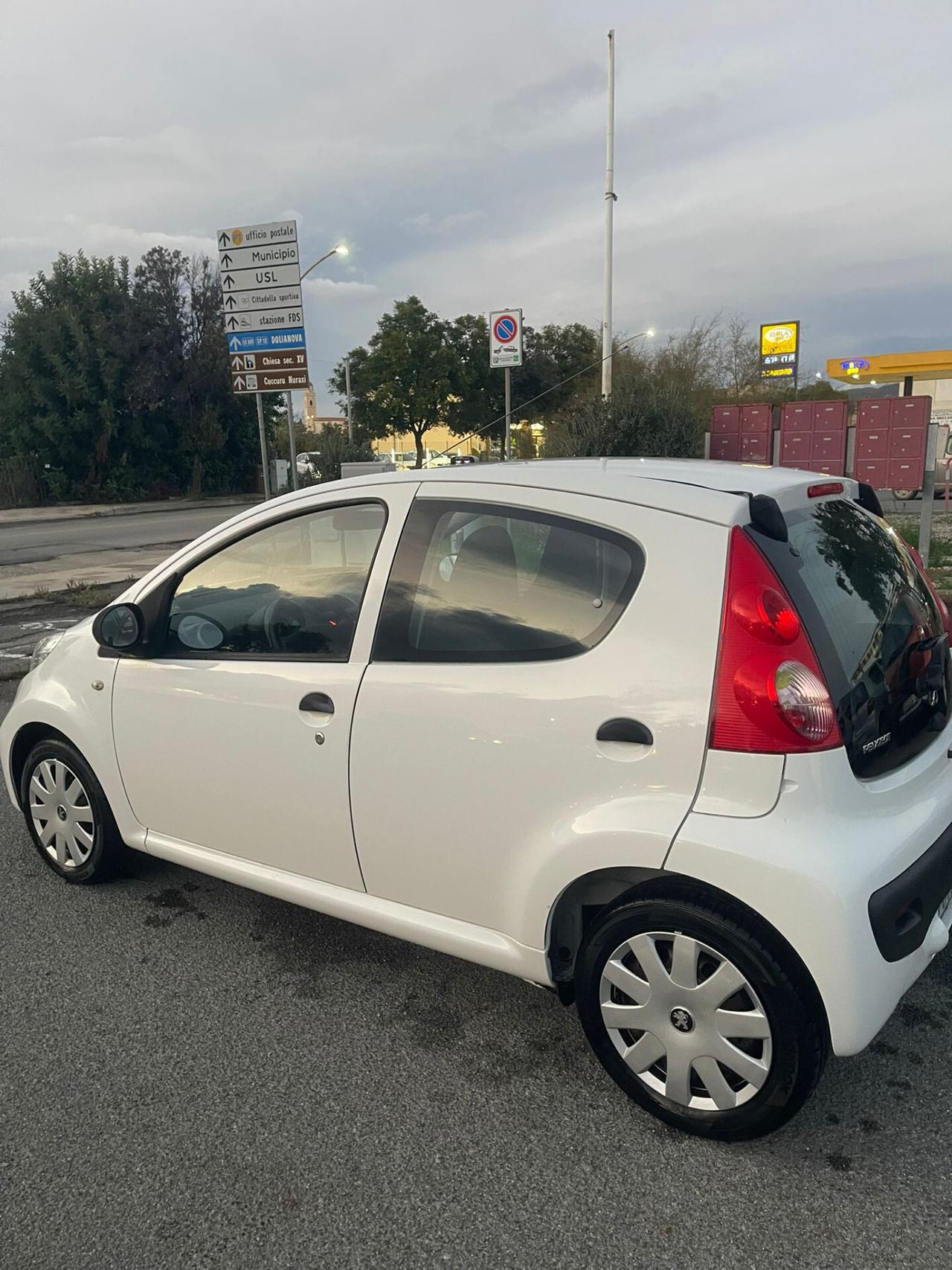 Peugeot 107 1.0 68CV 5p. Desir