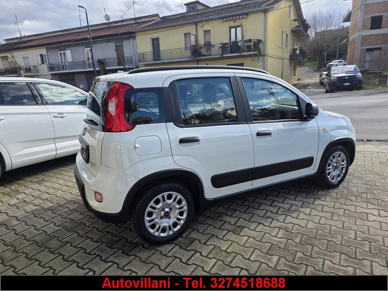 Fiat panda1.0 firefly SeS Hybrid 2022