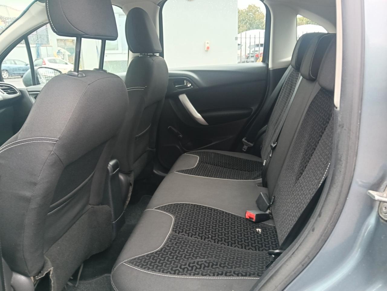 Citroen C3 1.1 Exclusive GPL fino al 2023 uni proprietario