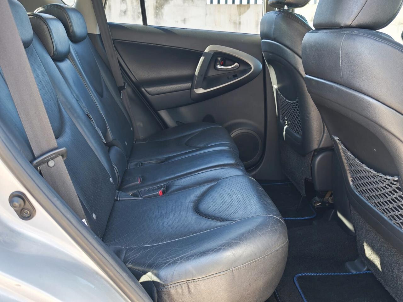 Toyota RAV 4 RAV4 Crossover 2.2 D-Cat A/T 150 CV Luxury