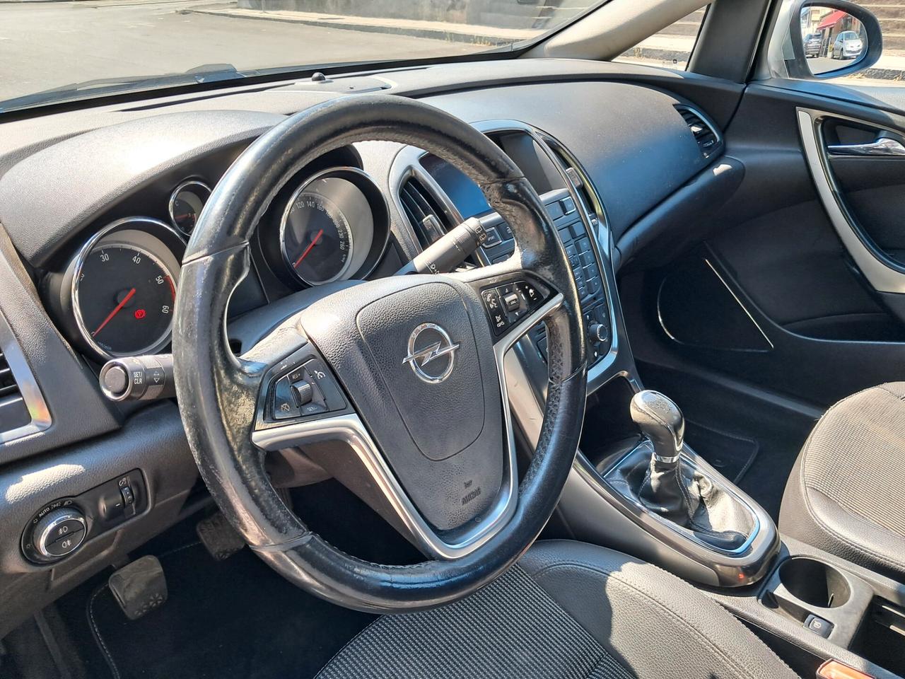 Opel Astra 1.7 CDTI 110 cv 5p. Cosmo