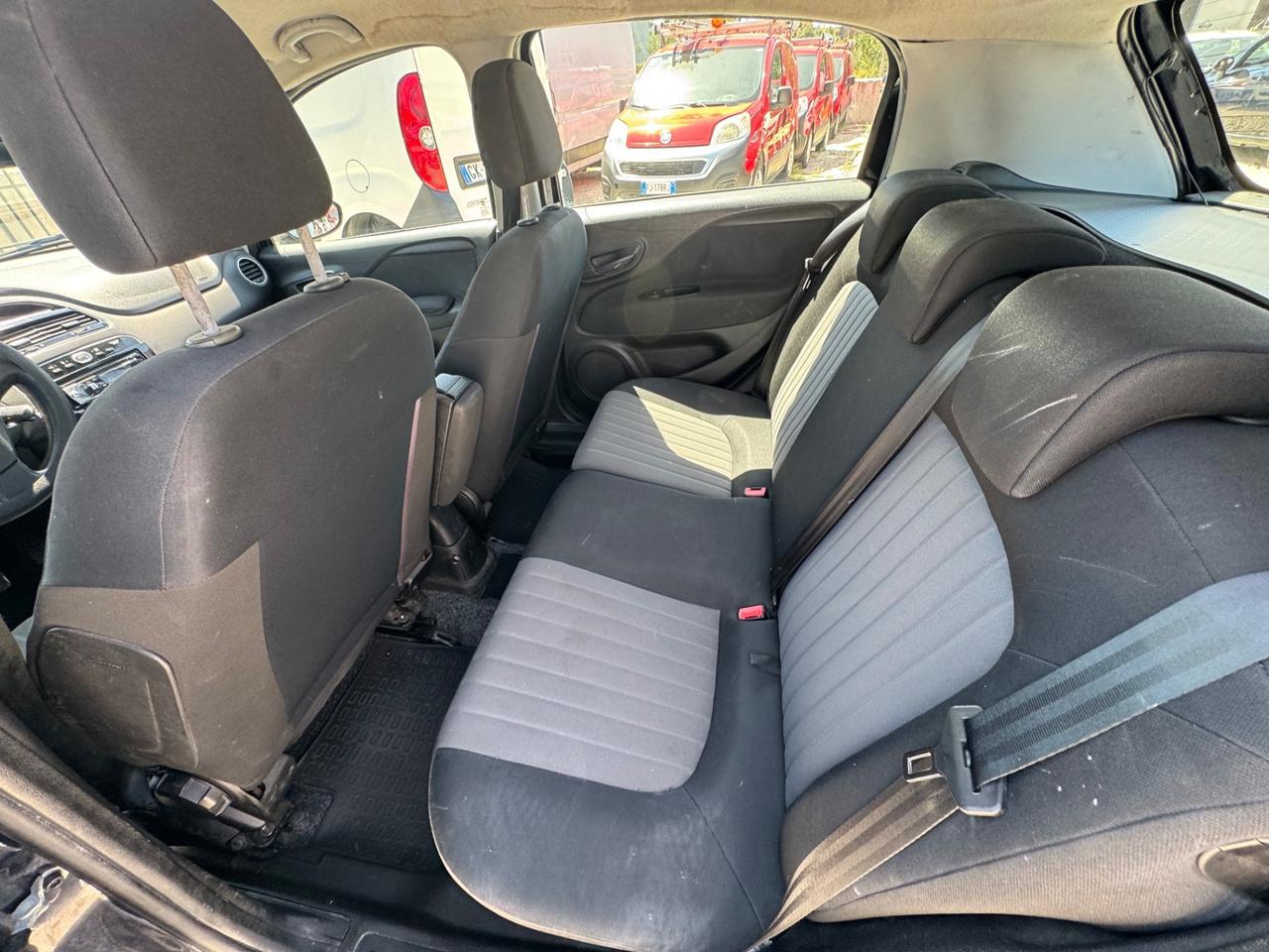 Fiat Punto 1.3 MJT II S&S 95 CV 5 porte Street