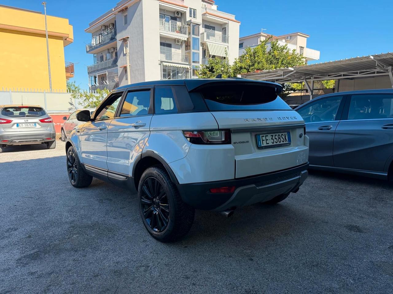 Land Rover Range Evoque 2.0 TD4 150 CV 5p. SE