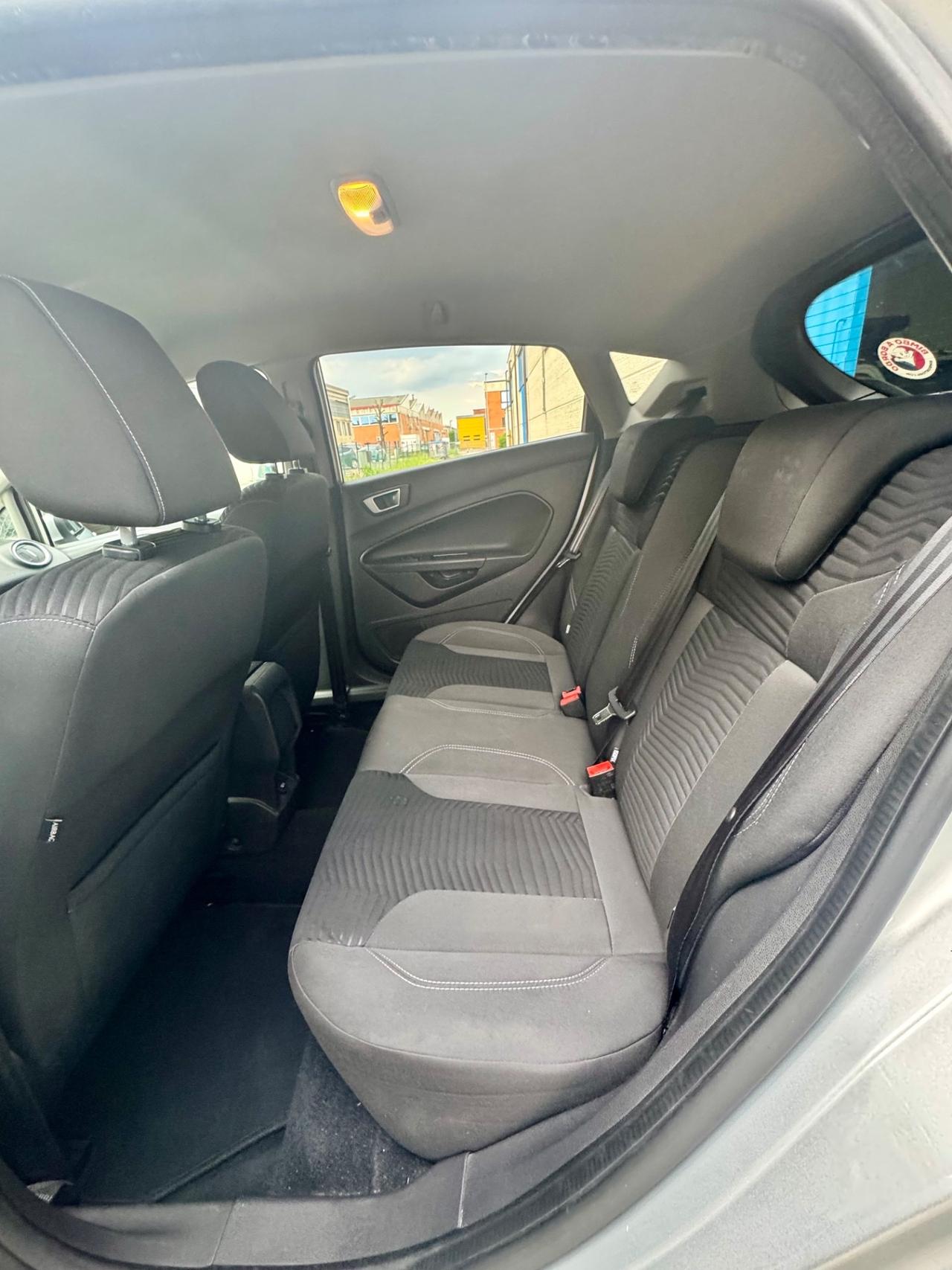 Ford Fiesta 1.5 TDCi 75CV 5 porte Titanium