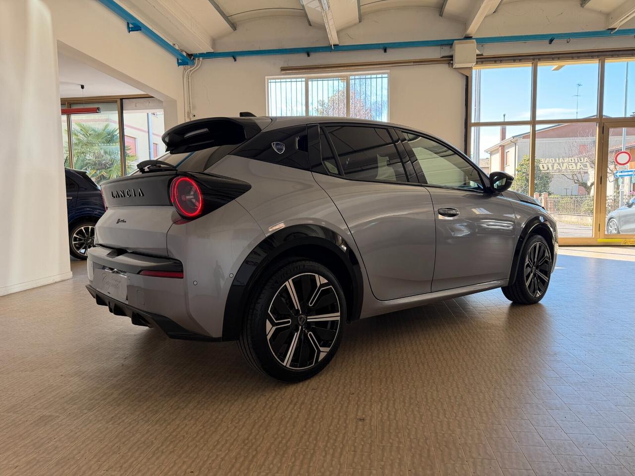 Lancia Ypsilon Hybrid Automatic LX 2025 Prezzo Vero