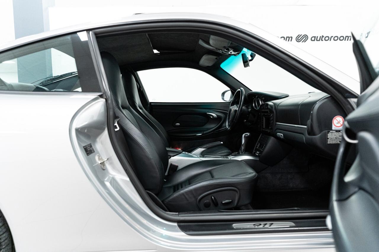 Porsche 911 Carrera 996 Quarantesimo anniversario