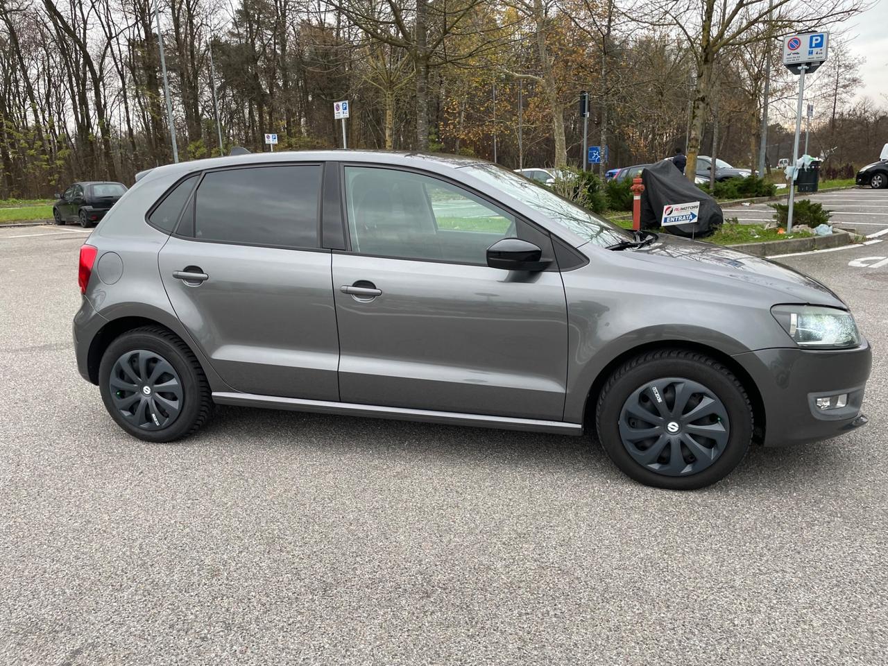 Volkswagen Polo 1.4 5 porte Highline* Neo patentati *