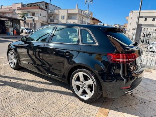 Audi A3 SPORTBACK 1.6 TDI Sport NAVI LED CRUISE PDC