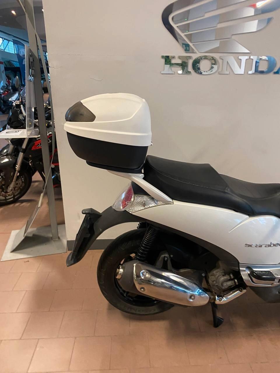Aprilia Scarabeo 300
