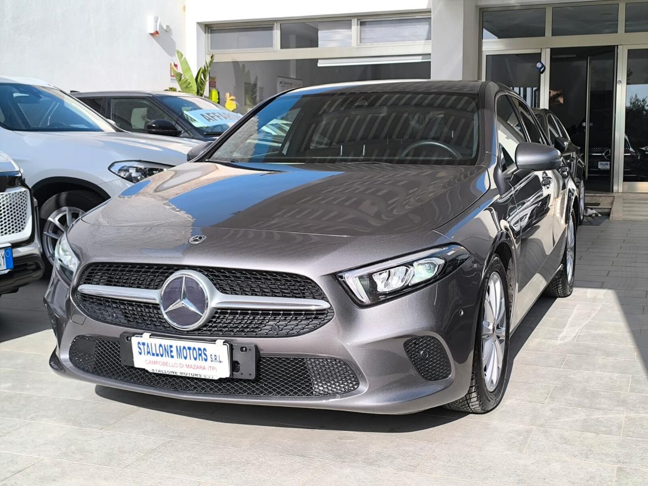 Mercedes A 180d Auto Business 2.0 cc 116 cv 2021