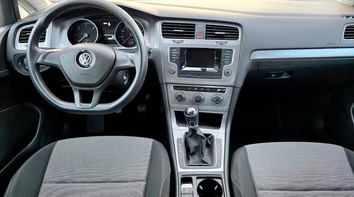 Volkswagen Golf Confortline