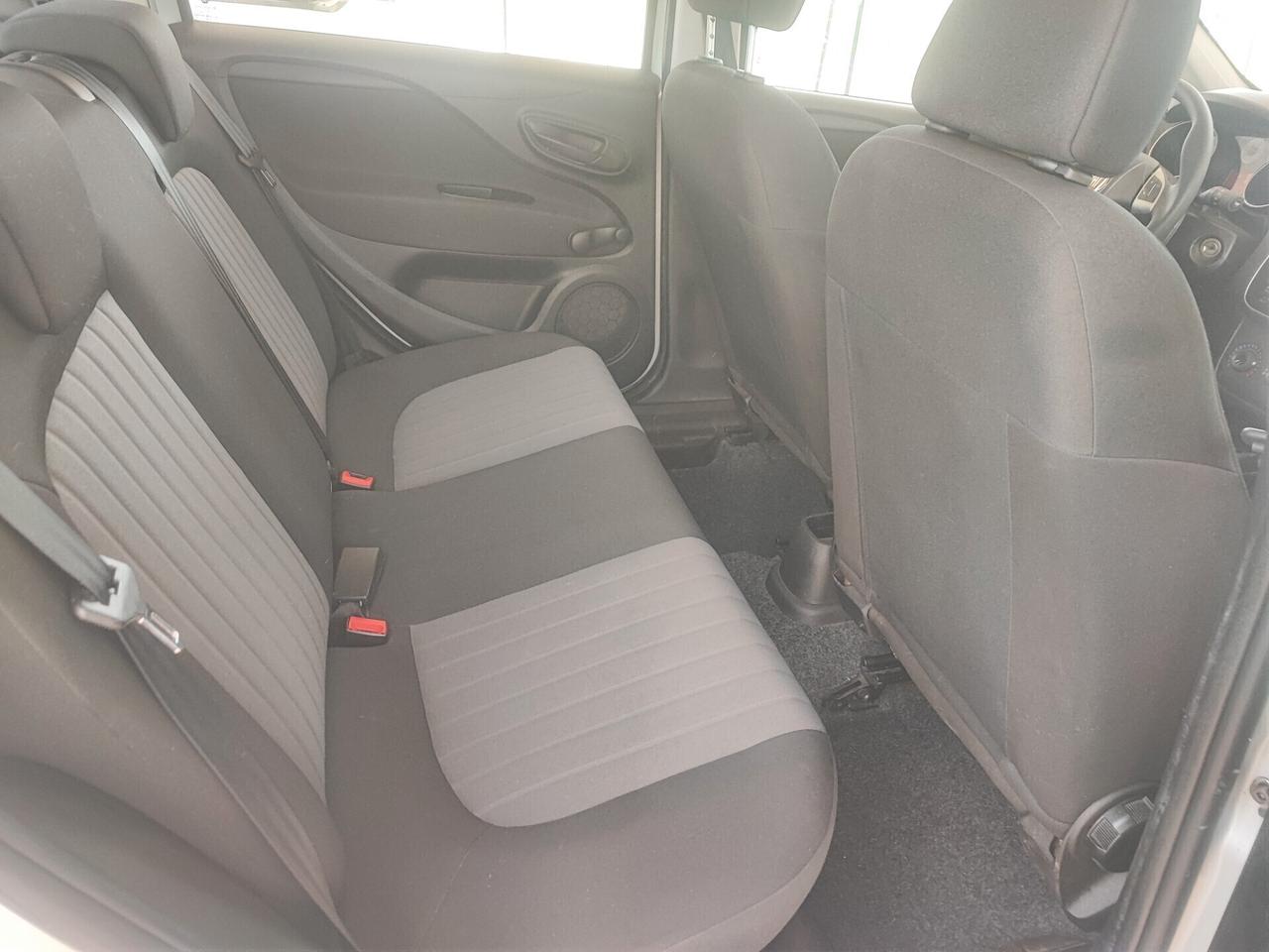 Fiat Punto 1.4 8V 5 porte Easypower Street