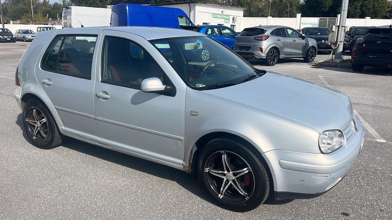 Volkswagen Golf 1.9 TDI/110 CV cat 5p.aut. Highline