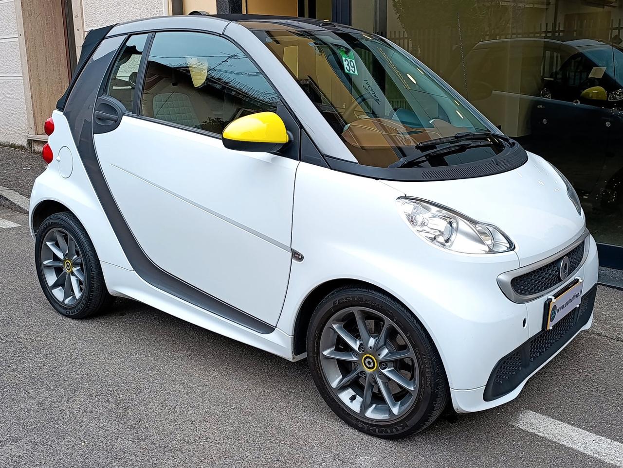 Smart ForTwo 1000 52 kW MHD cabrio pulse
