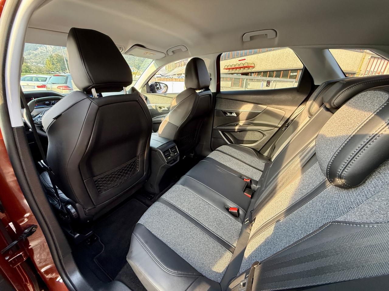 Peugeot 3008 BlueHDi 120 S&S EAT6 Allure PERFETTA