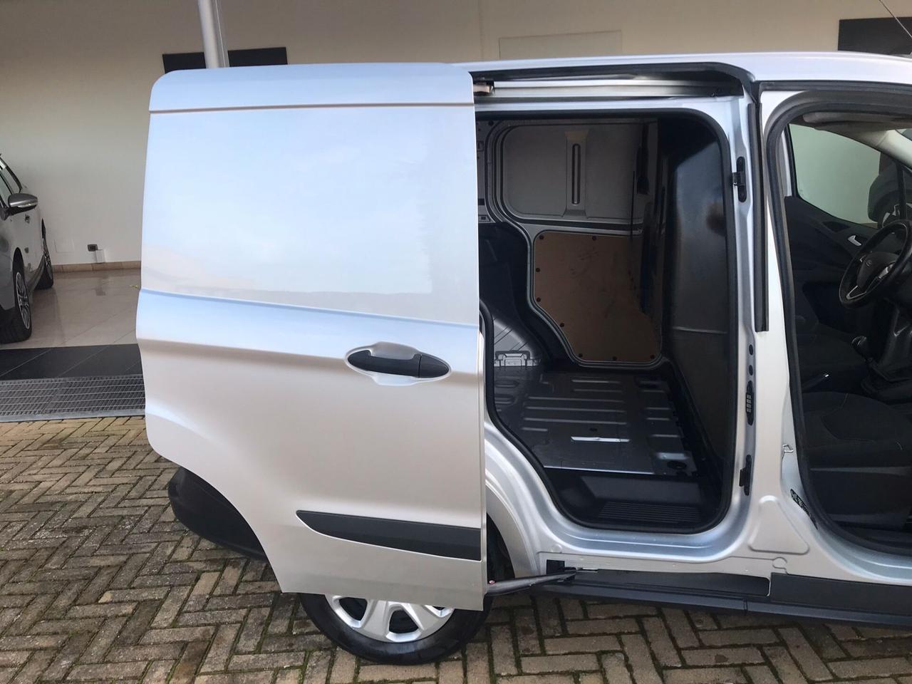 Ford Transit Courier