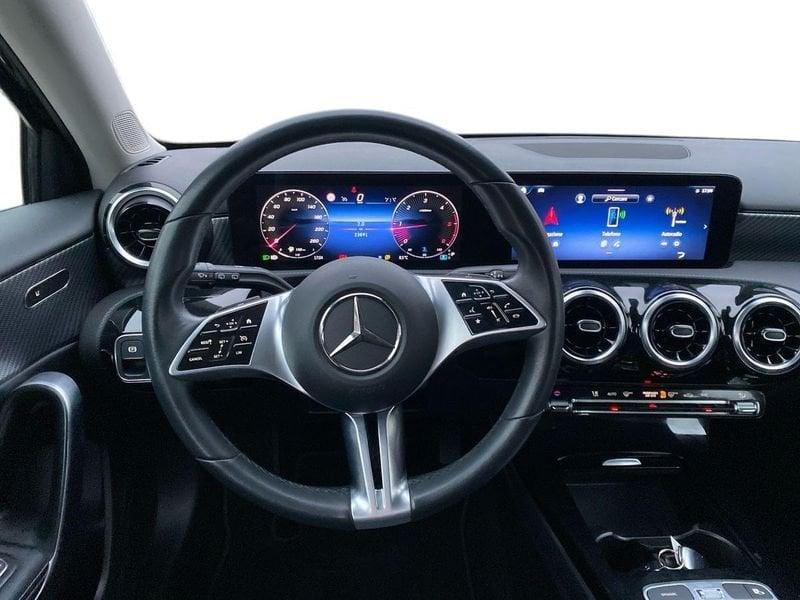 Mercedes-Benz Classe A A 180 d Progressive Advanced auto