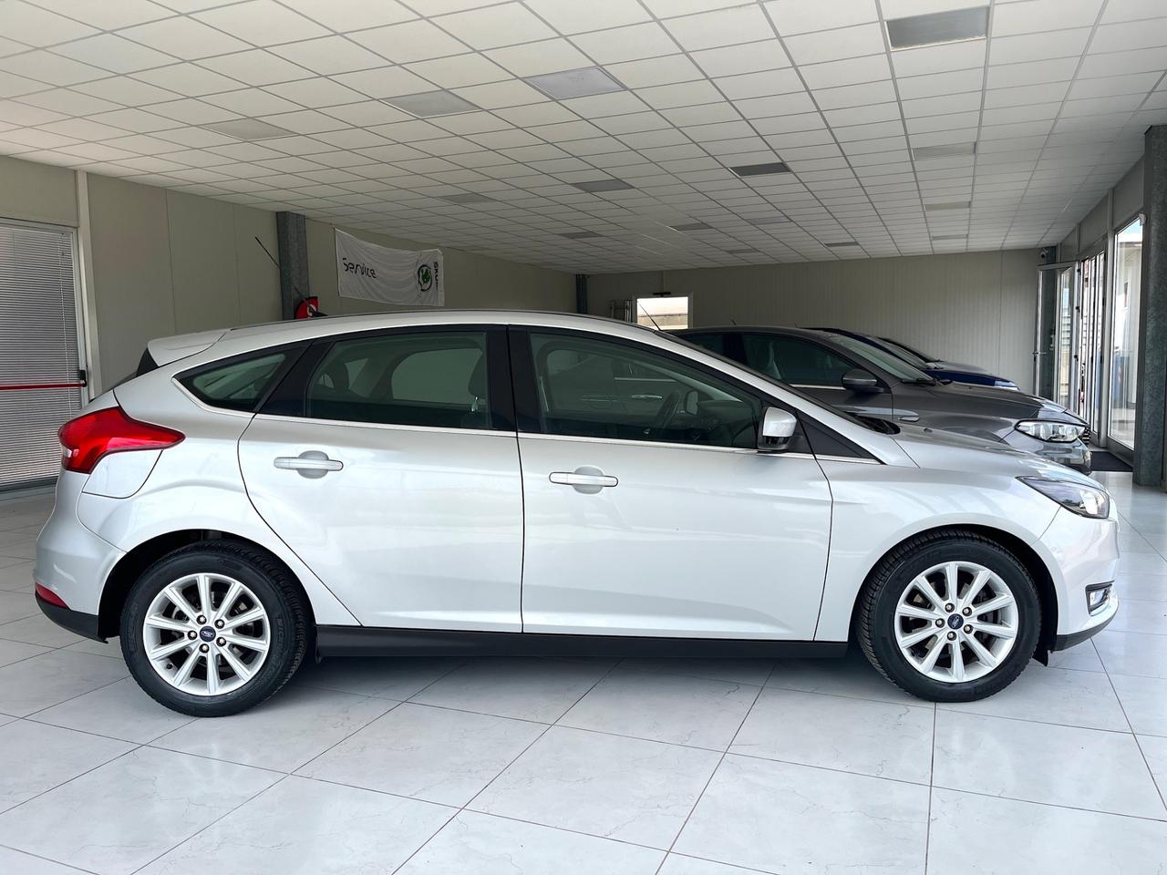 Ford Focus 1.5 TDCi 120 CV Titanium X 124000 KM