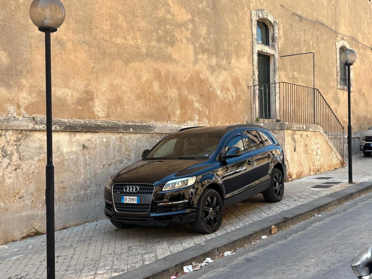 Audi Q7 3.0 V6 TDI 233CV quattro tiptronic