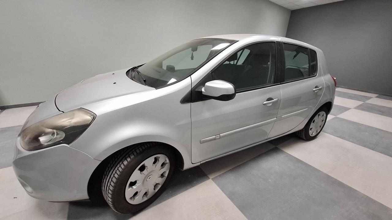 Renault Clio 1.2 16V 5 porte Live!