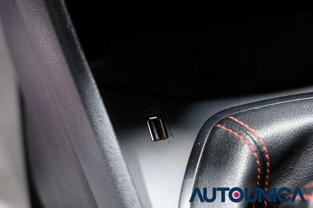 FORD Fiesta 1.0 ECOBOOST HYBRID 125 CV 5 PORTE ST-LINE