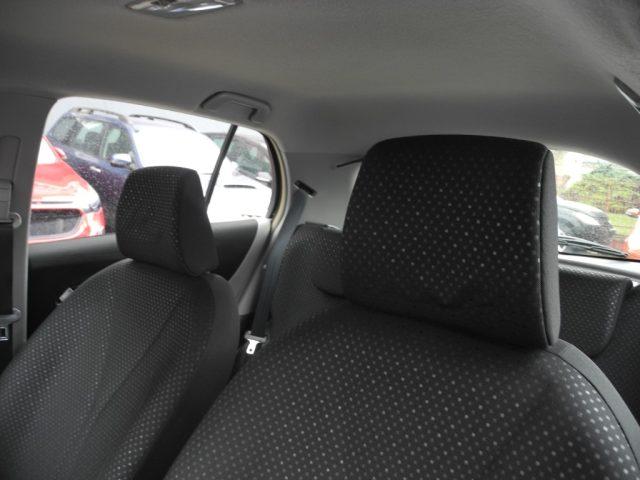 TOYOTA Yaris 1.4 D-4D DPF 5p. 6M - OK NEOPATENTATI - DA VETRINA