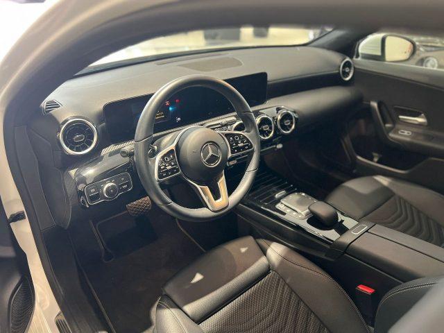 MERCEDES-BENZ A 180 A 180 d Automatic 4p. Business