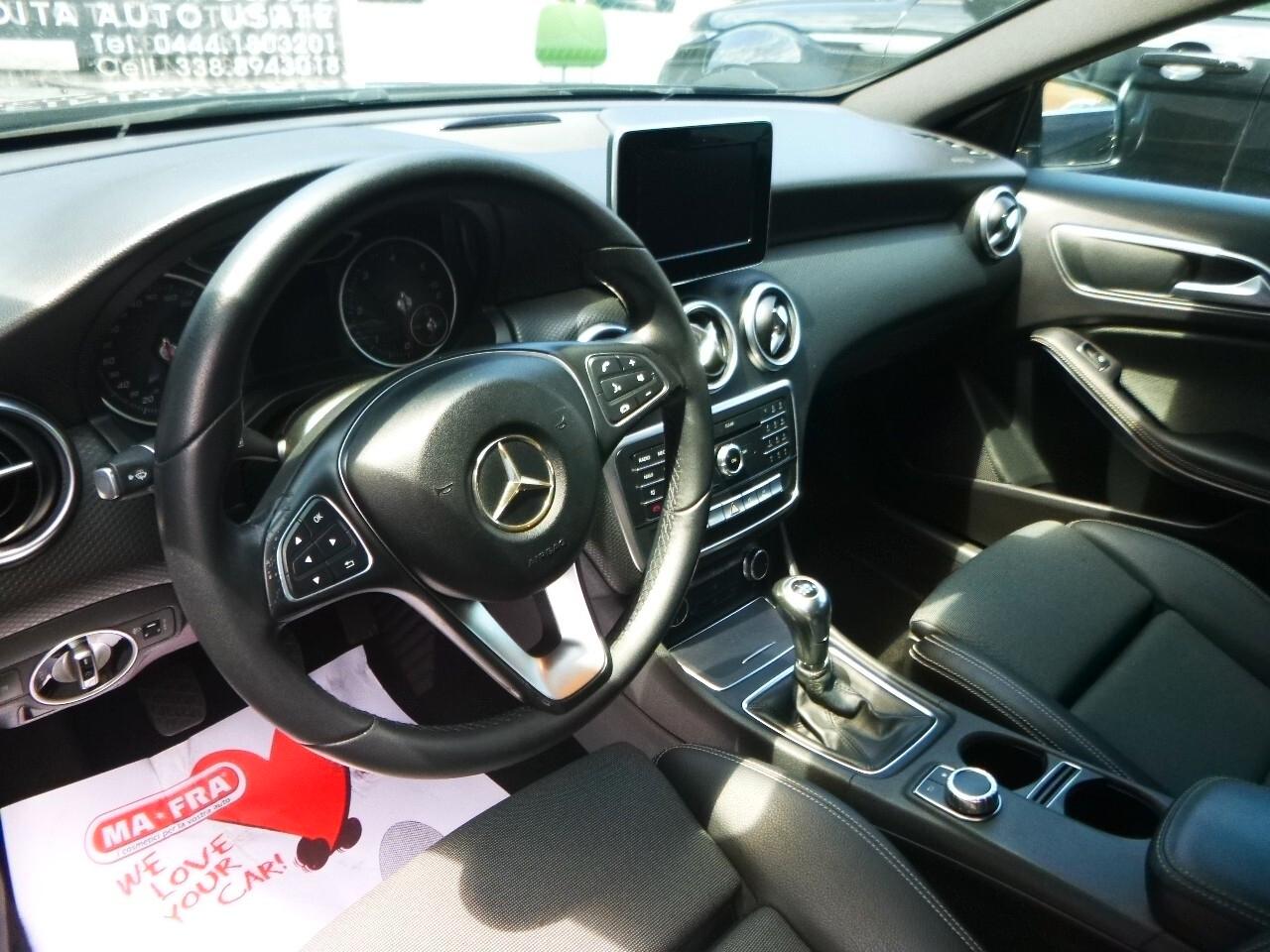 Mercedes-benz A 180 A 180 d Premium