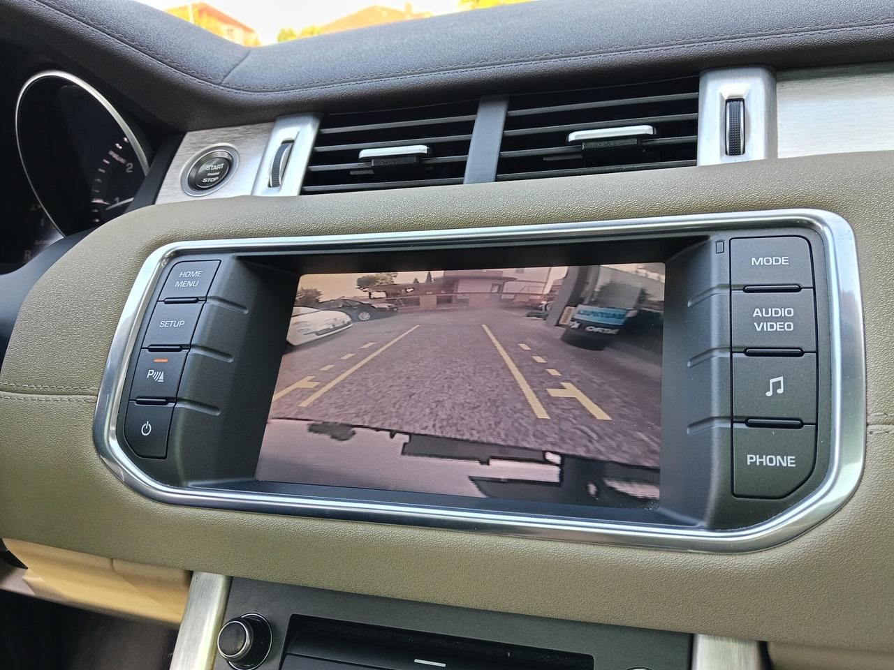 Land Rover Range Rover Evoque 2.2 TD4 5p. Prestige