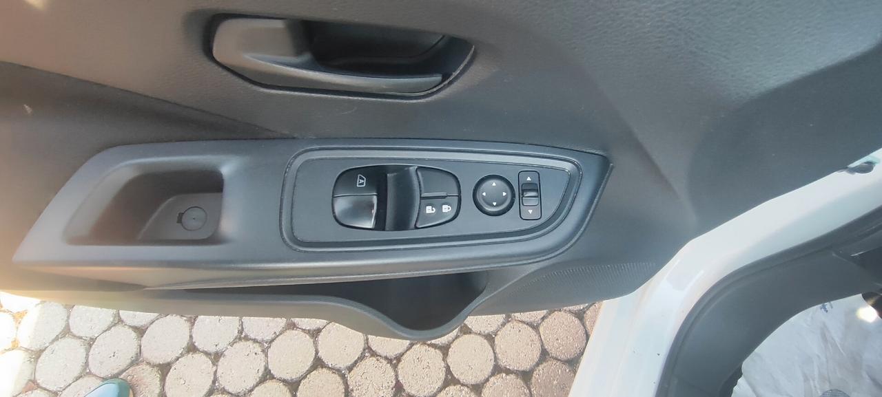Nissan Micra 1.0 IG 12V 5 porte Visia+