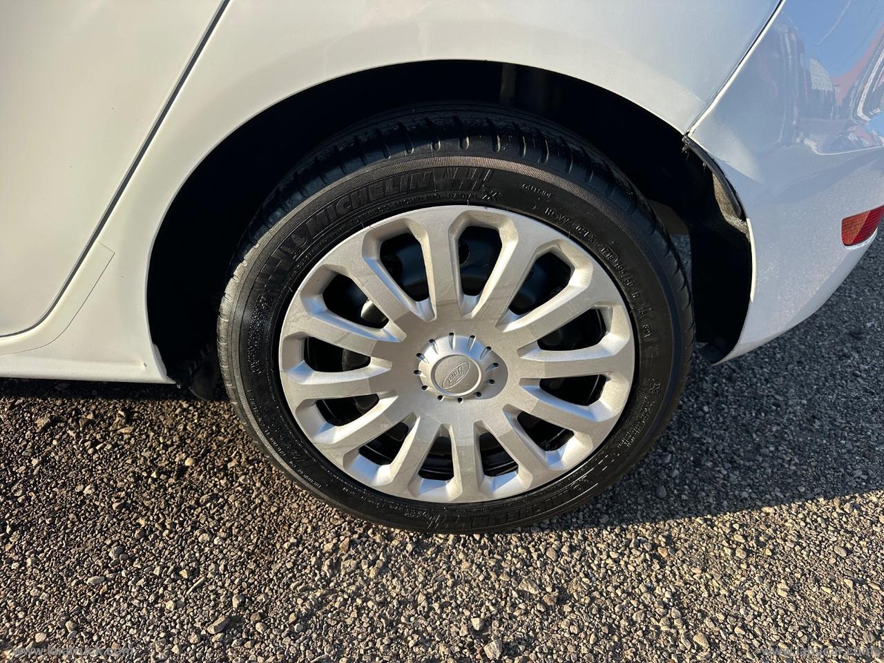 FORD Fiesta 1.5 TDCi 75 CV 5p. Titanium