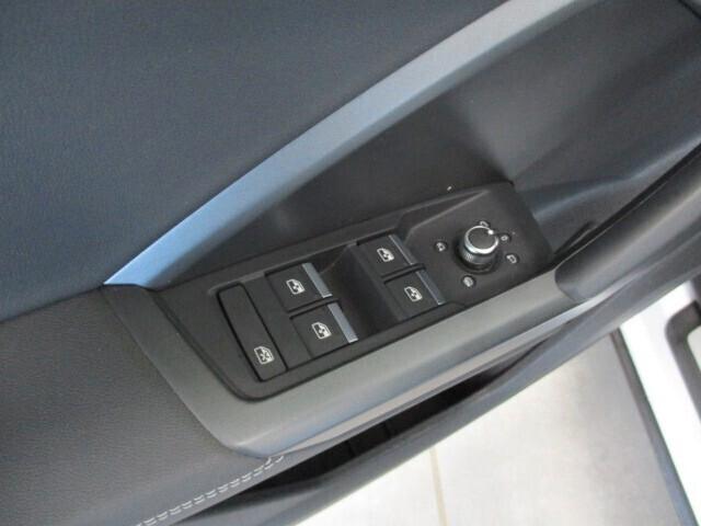 Audi Q3 SPB 35 TDI S tronic Identity Black