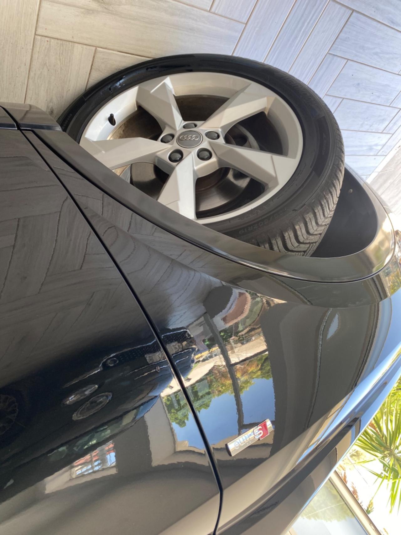 Audi Q3 35 TDI QUATTRO S-LINE BLACK EDITION2020