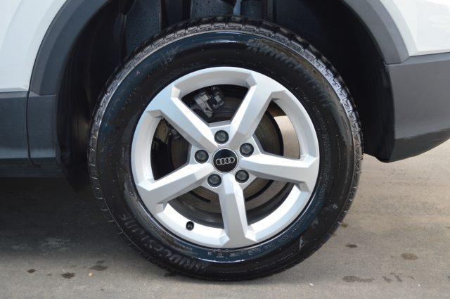 AUDI Q2 30 TDI S tronic Business