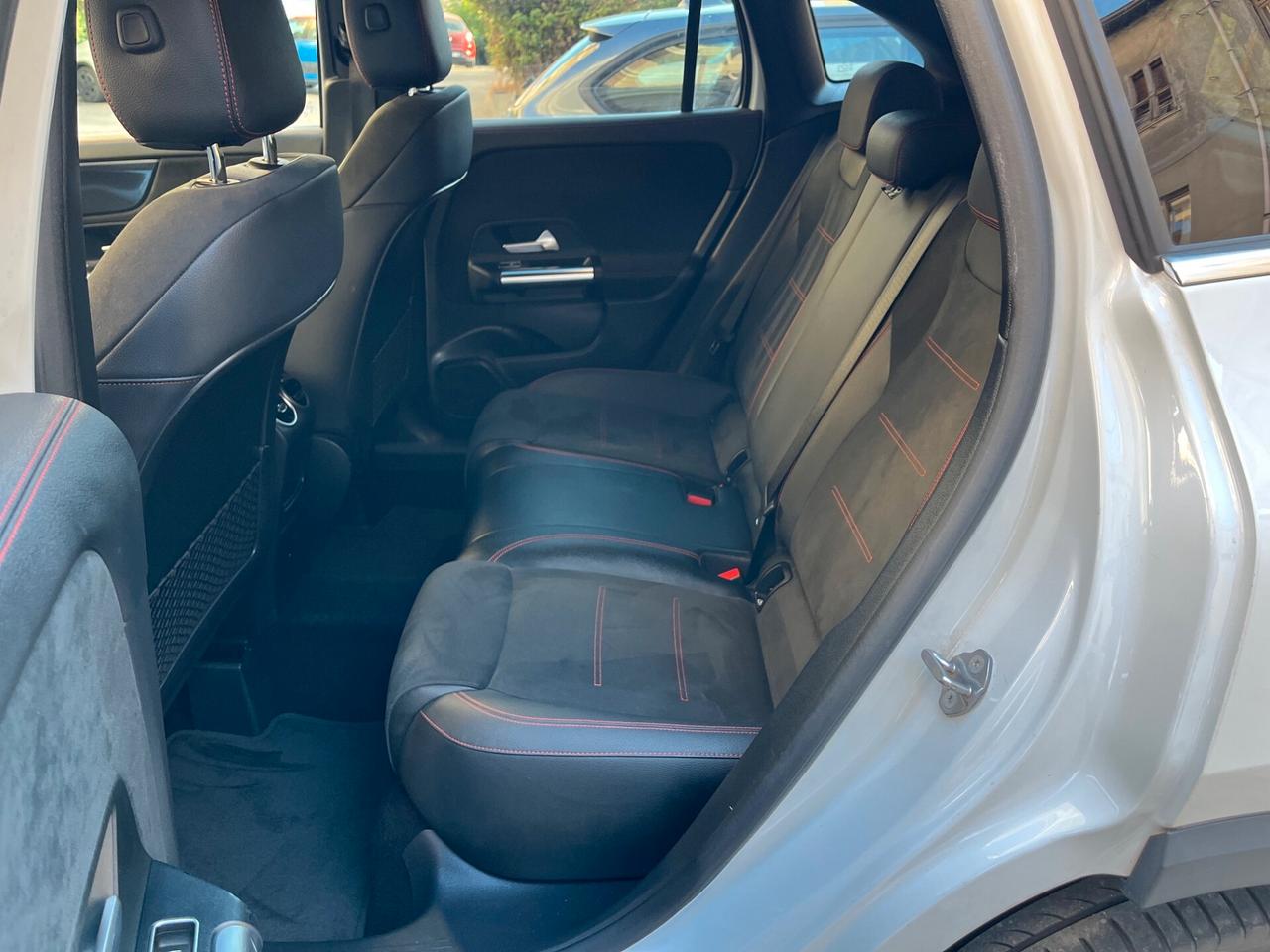 Mercedes-benz GLA 180 d Automatic Premium