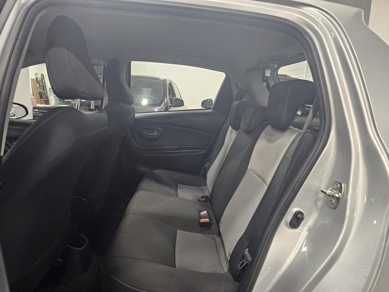 NUOVA TOYOTA YARIS 1.5 BENZ/GPL 110CV LOUNGE 2WD - IMPIANTO GPL BRC SCADENZA 2033
