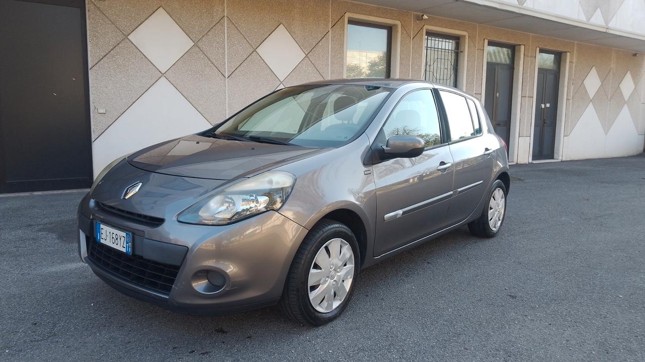 Renault Clio 1.2 BZ 55 kW neopatentati 2012