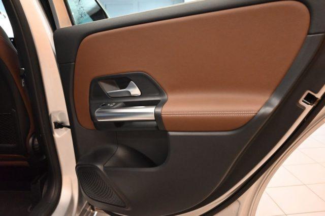 MERCEDES-BENZ B 180 NUOVA d AUTOMATICA SPORT PLUS NAVI CAM 17"LED TEL!