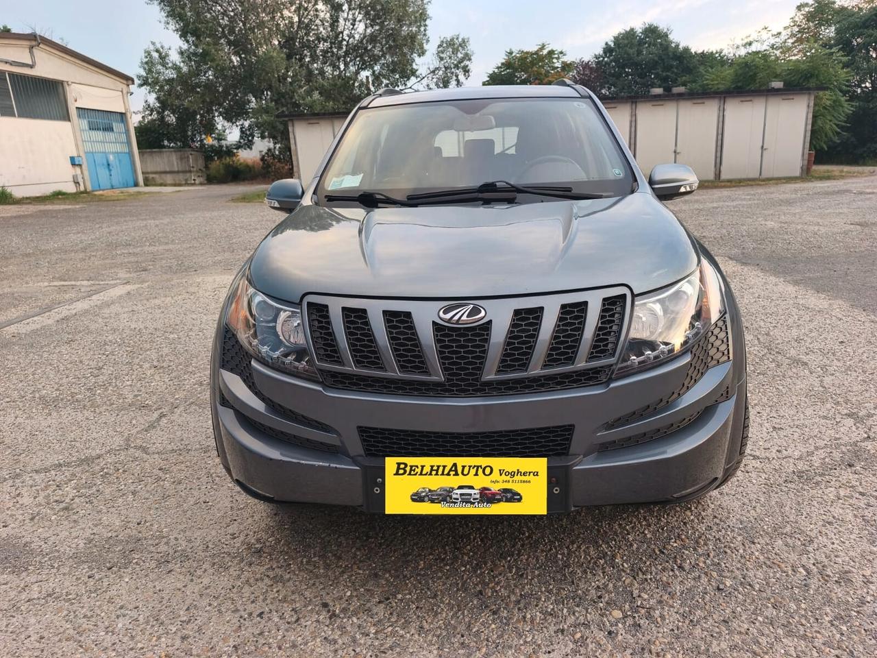Mahindra XUV500 2015---2.2 Diesel 7 Posti