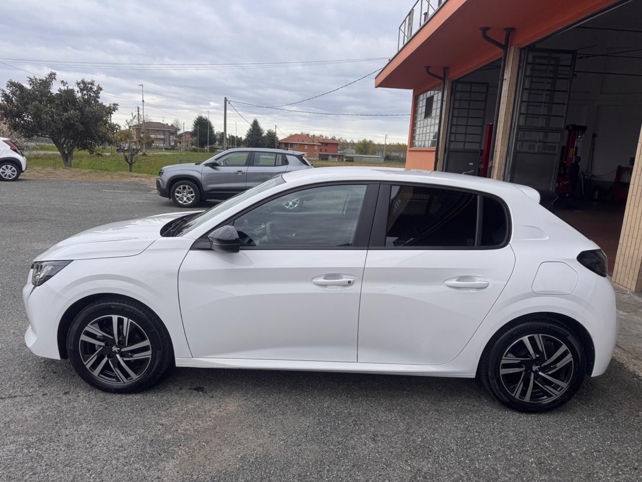 Peugeot 208 1.2 5 porte Active