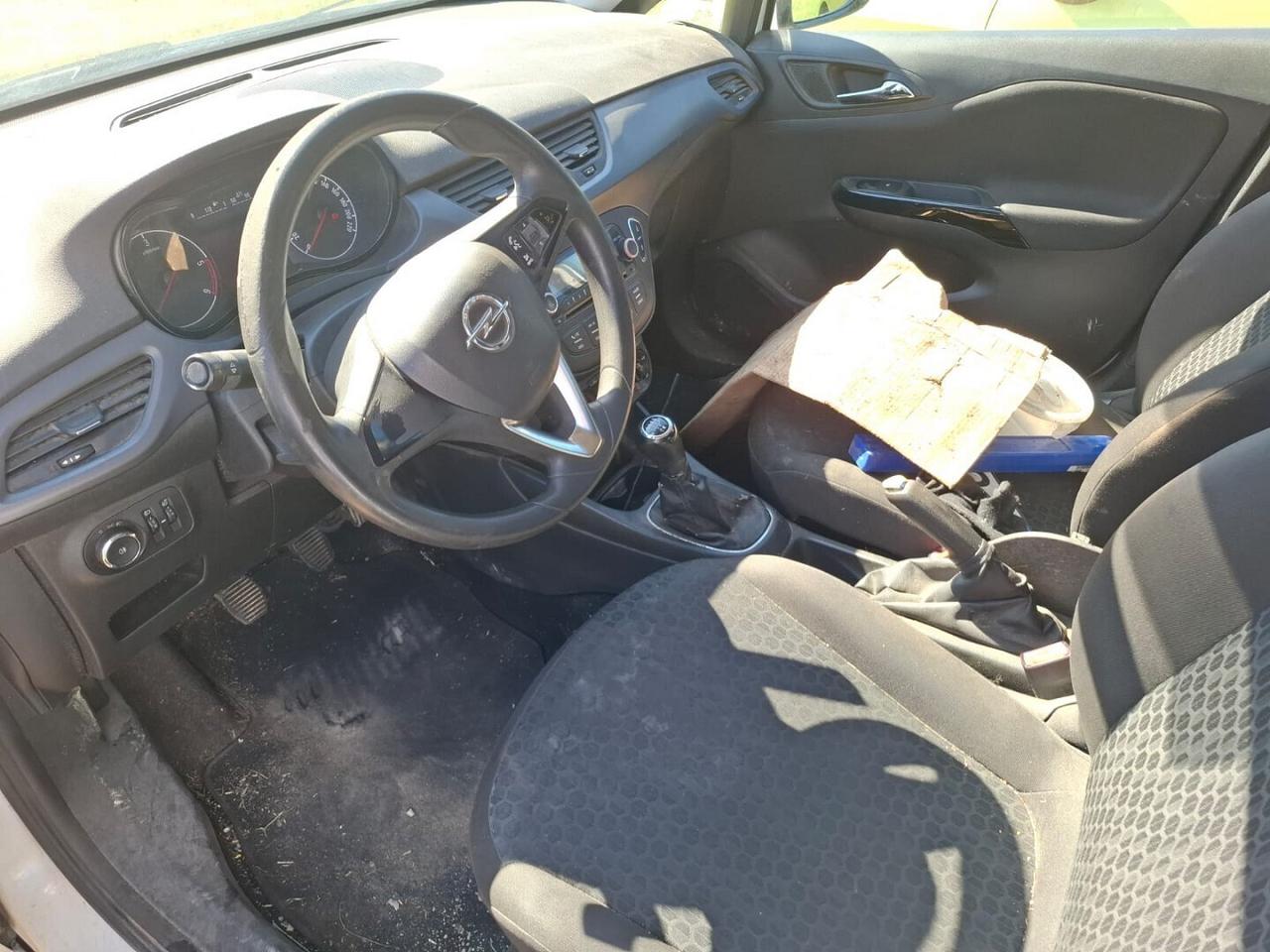 OPEL CORSA E CDTI COSMO INCIDENTATA MARCIANTE