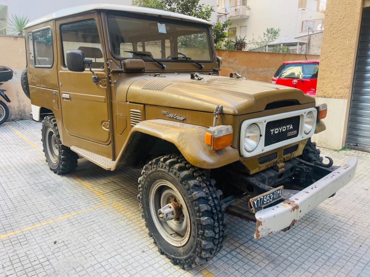 Toyota Land Cruiser BJ 42