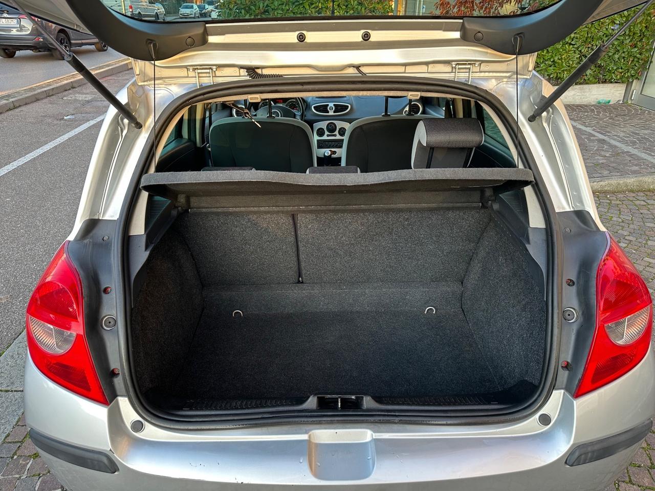 Renault Clio 1.2 16V 5 porte Rip Curl