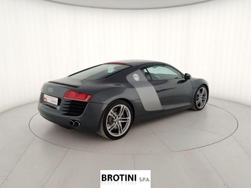 Audi R8 R8 Coupe 4.2 V8 quattro r-tronic