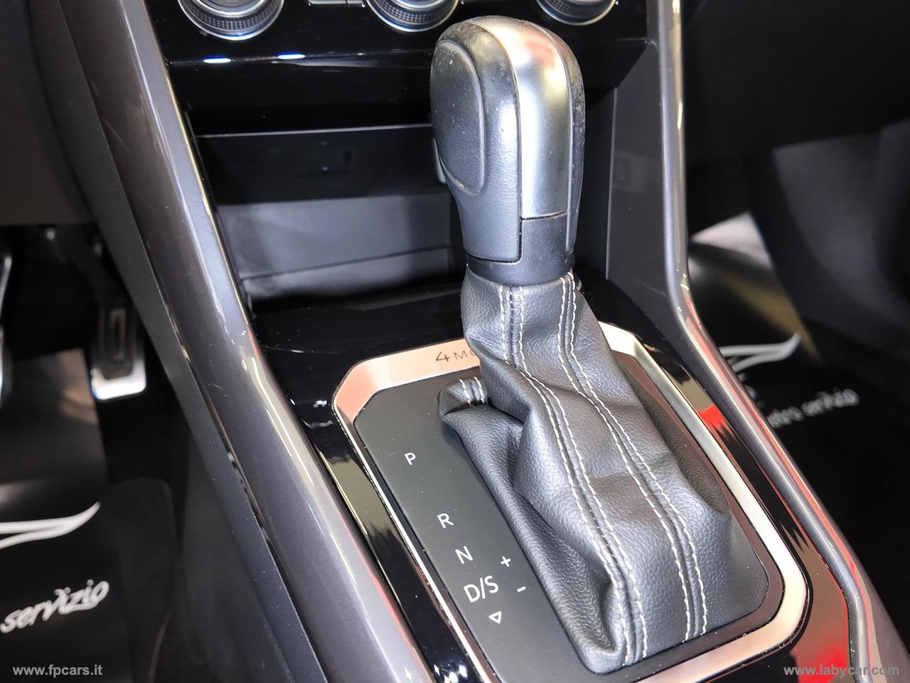 VOLKSWAGEN T-Roc 2.0 TDI SCR 150CV DSG 4MOT. R-Line