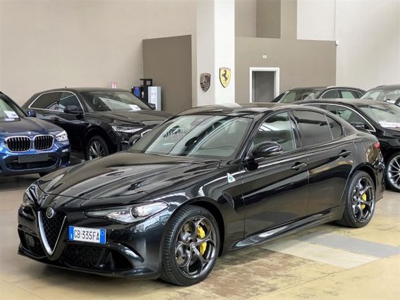 ALFA ROMEO Giulia 2.9 T V6 AT8 Quadrifoglio - 19" - FULL