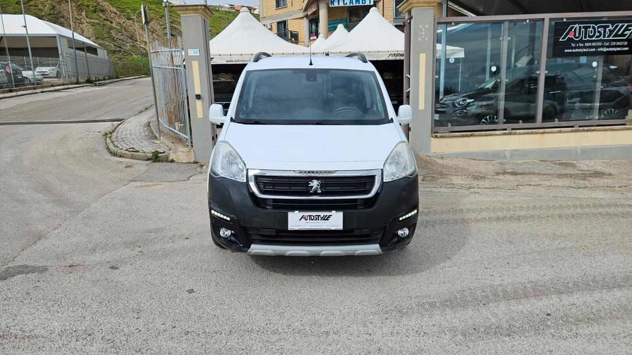 Peugeot Partner BlueHDi 100cv Outdoor