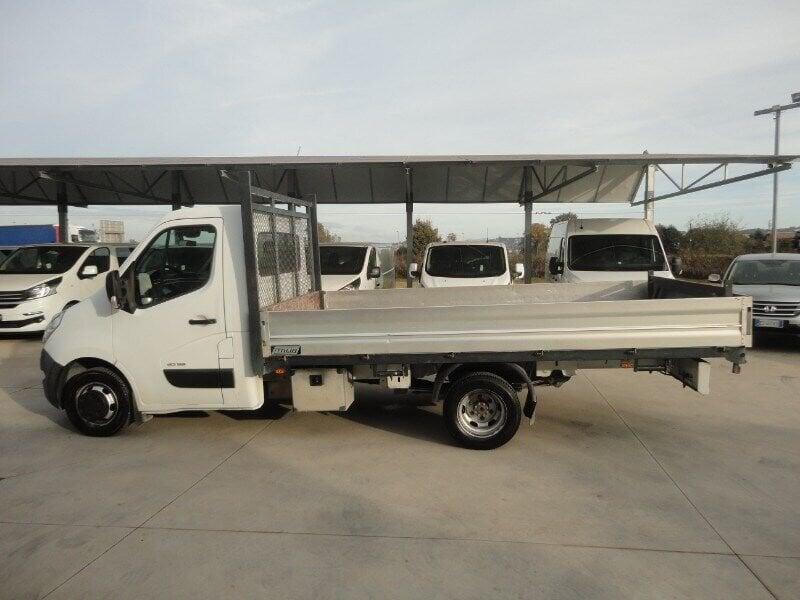 Renault Master Master T35 2.3 dCi/125 TP PM-SL-RG Cabinato E5